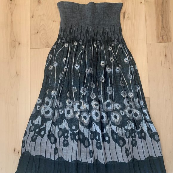 Dress - Picture 1 of 5